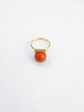 Anillo con Esfera de Coral