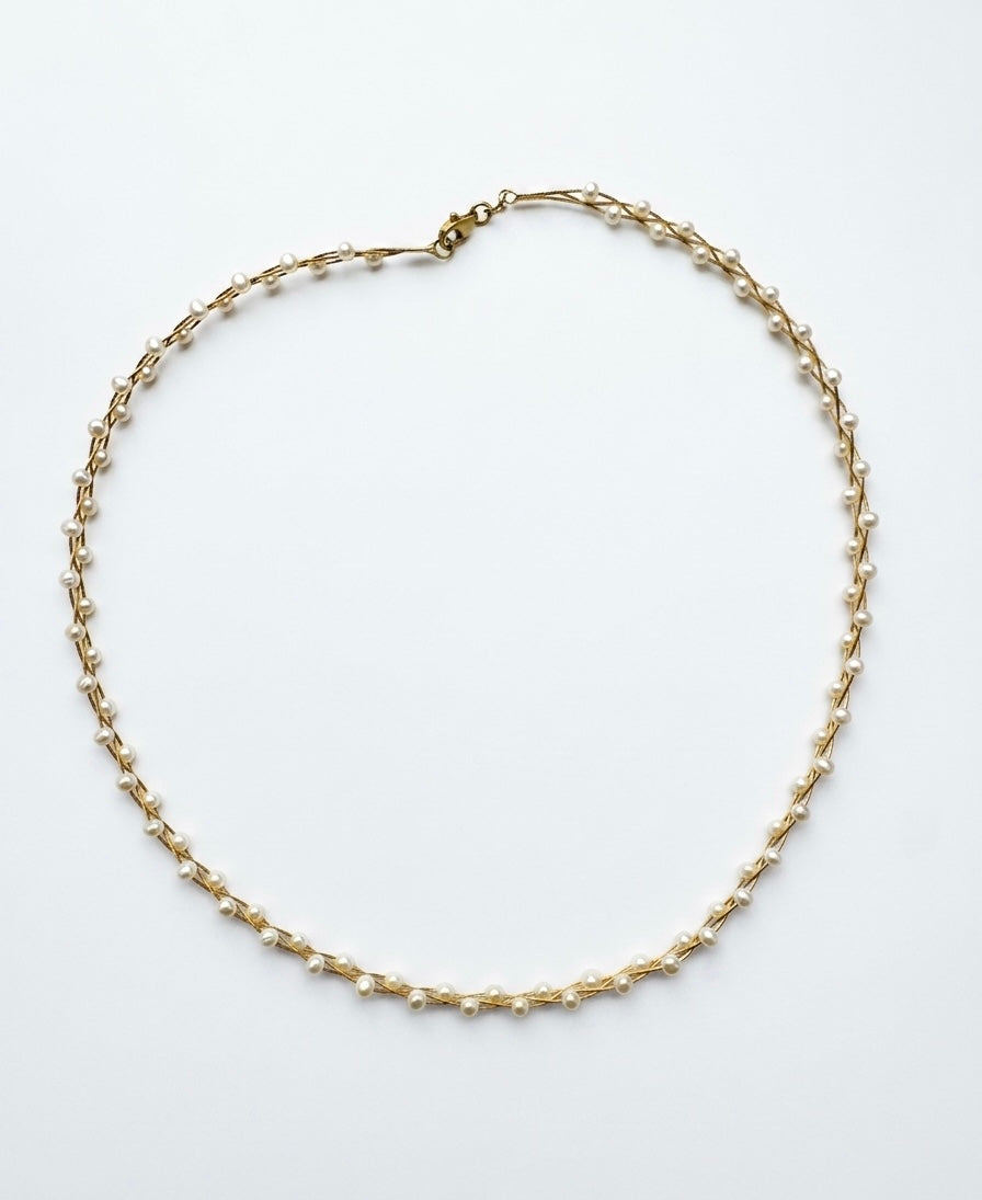 Collar de Oro y Perlas Trenzadas